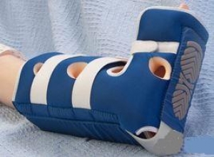 DM Systems Heelift AFO Smooth Foam Boot | Medline