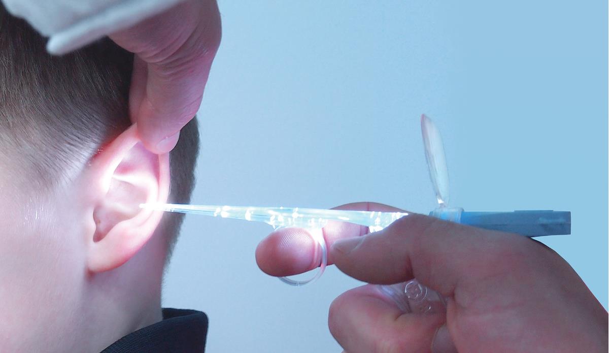 リラクゼーショングッズ Luminette Lighted Articulating Ear Curettes | Medline