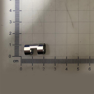 König Raney Neuro Scalp Clips | Medline
