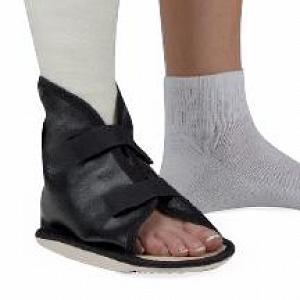 DeRoyal Vinyl Cast Boots | Medline