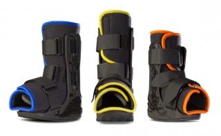 MiniTrax Walking Boots | Medline