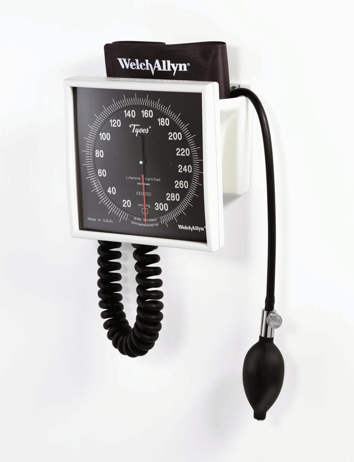767 Series Blood Pressure Aneroids | Medline