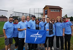 Hundreds of Medline employees and company executives laced up for 2016 Heart Walk in Vernon Hills auburndale-dc